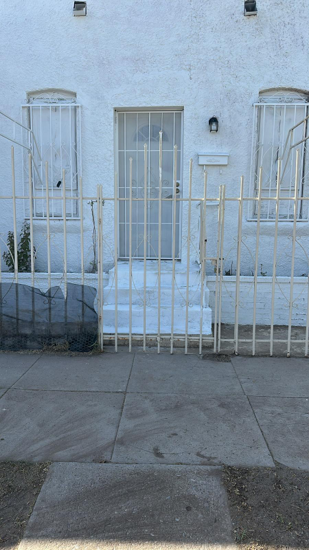 Primary Photo - 2105 Magoffin Ave