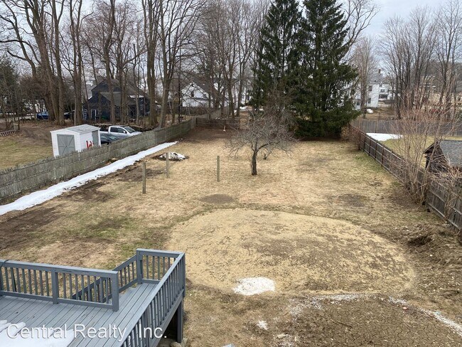 Foto del edificio - 3 br, 2 bath House - 36 Granite St.
