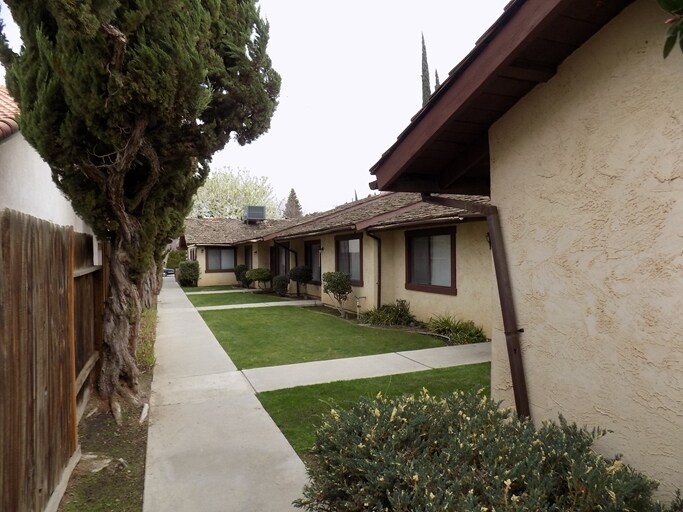 Building Photo - 7617 Quailwood Dr
