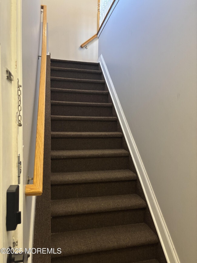 Building Photo - 112 N Broadway