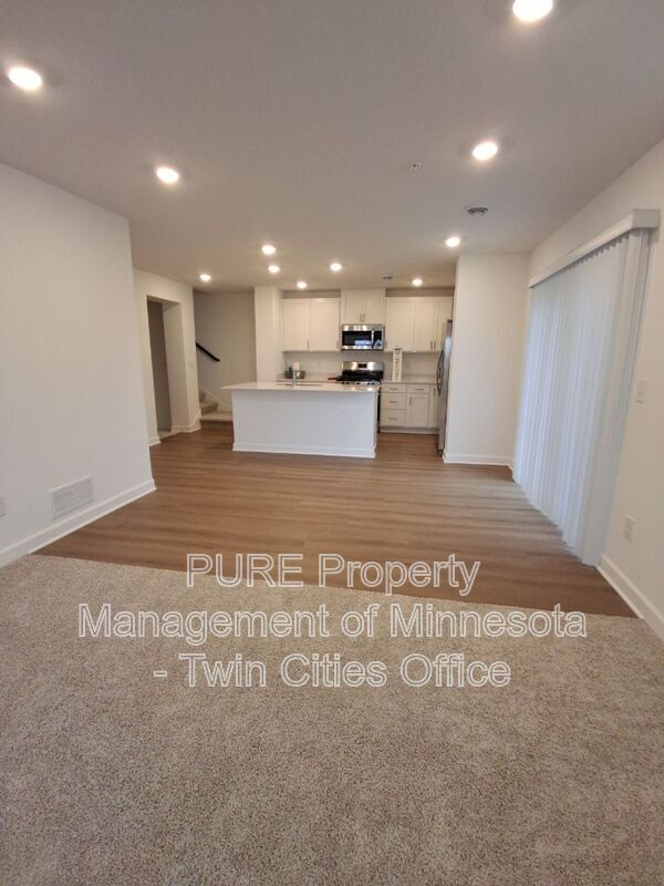 Building Photo - 1071 151st St W