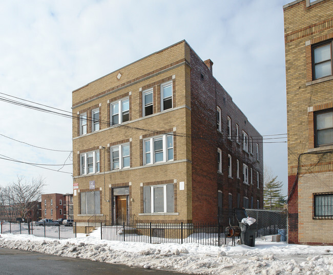 Building Photo - Bedford Gardens