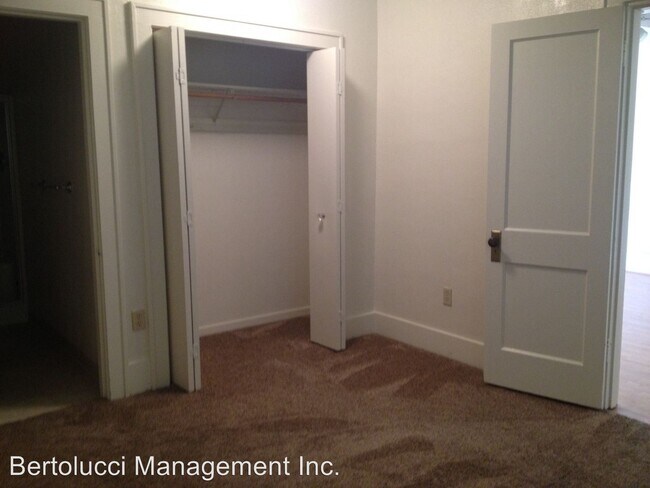 Foto del edificio - 241 High St NE