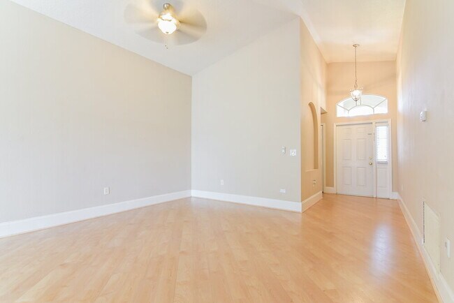 Building Photo - 5147 Pond View Ct