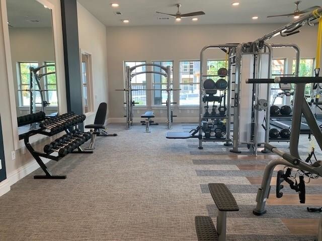 Foto del edificio - 14100 Will Clayton Pkwy