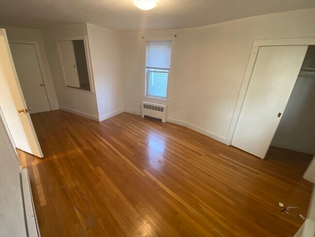 Building Photo - 361 Somerville Ave