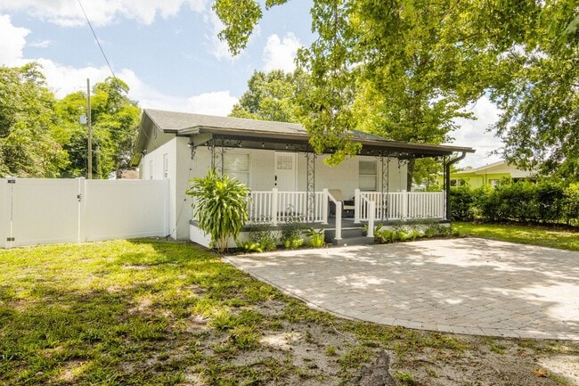 Foto del edificio - 739 Eldridge St