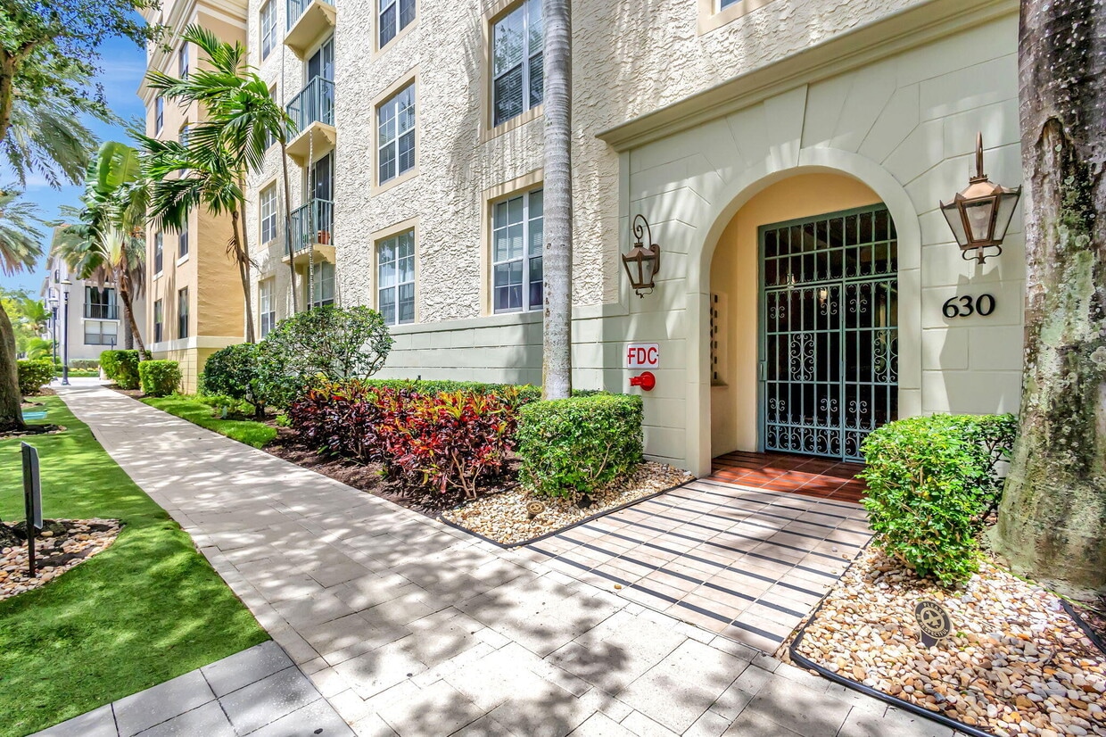 Primary Photo - 630 S Sapodilla Ave