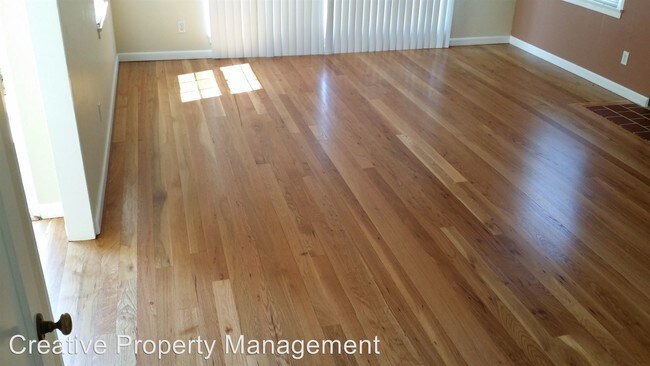 Foto del edificio - 820 E Cypress St