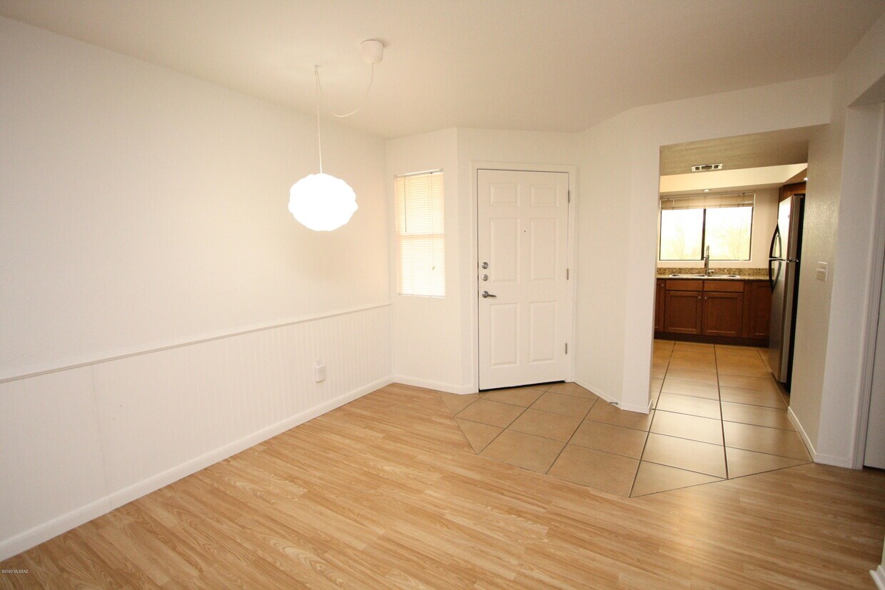 Primary Photo - 7255 E Snyder Rd