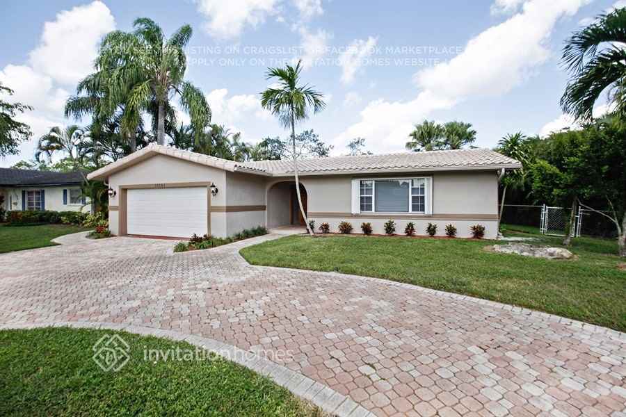 Foto principal - 11151 NW 36th Ct