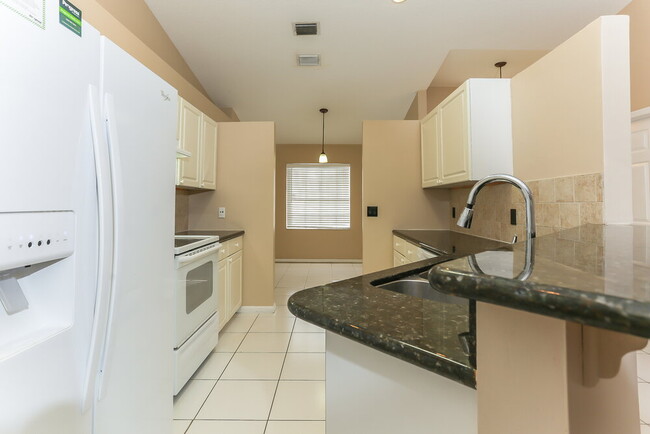 Foto del edificio - 5141 Willow Pond Rd W