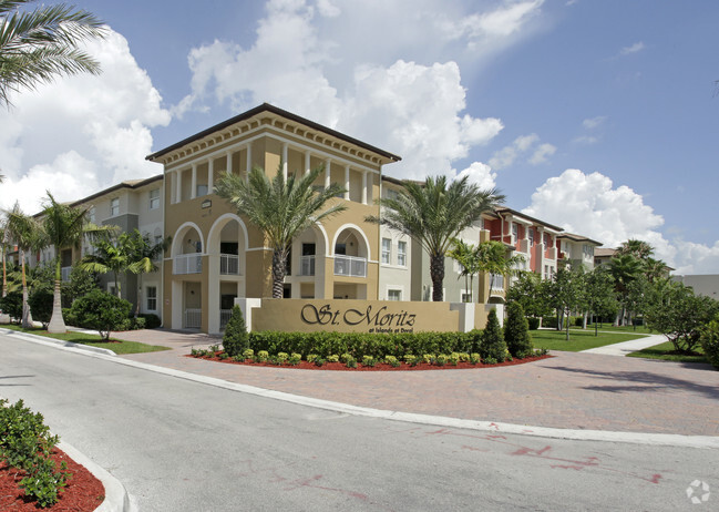 Building Photo - St. Moritz at Islands At Doral