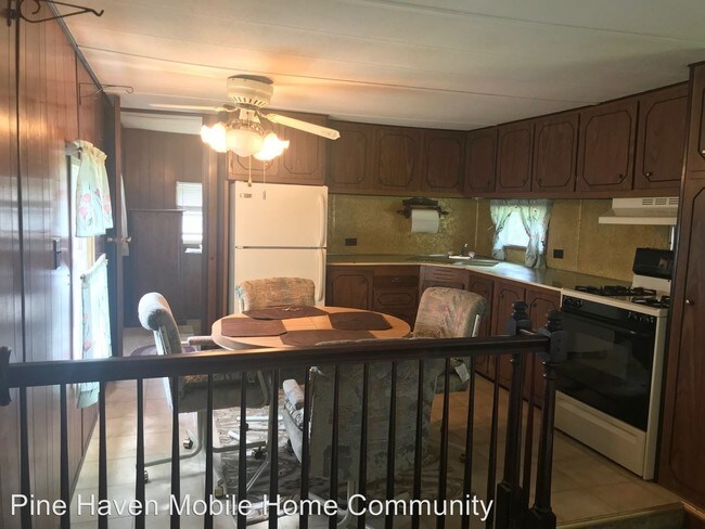 Building Photo - 2 br, 2 bath Apartment - 1420-28 US Route 9