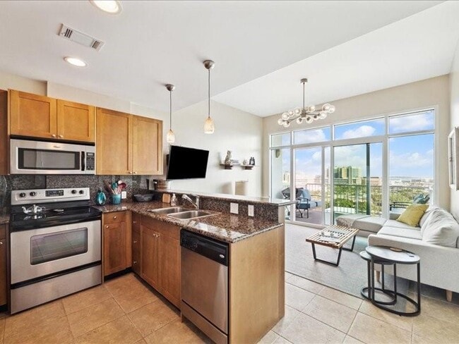 Building Photo - 500 Seawall Blvd