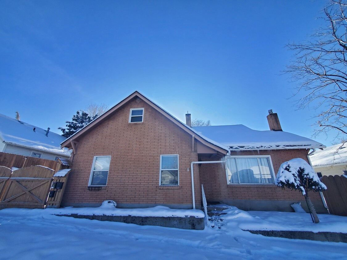 312 Gladstone St Unit 1, Idaho Falls, ID 83401 Apartments in Idaho