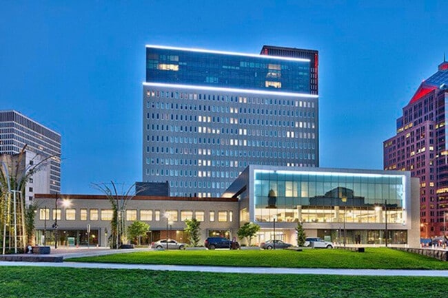 Building Photo - 290 E Broad St