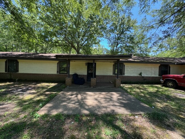 Building Photo - 30126 Butler Rd
