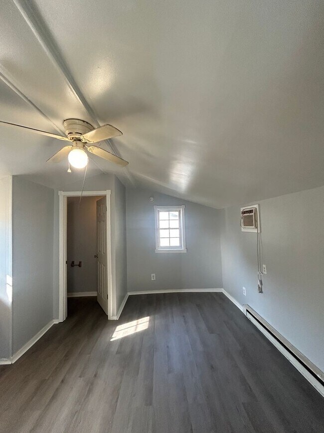 Foto del edificio - 723 E 30th St
