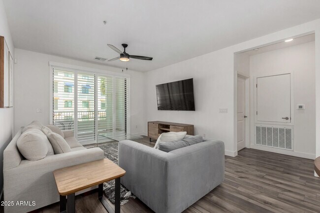 Foto del edificio - 2511 W Queen Creek Rd