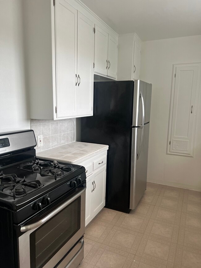 Building Photo - 1252 Franklin St