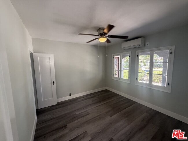 Building Photo - 92 S Sunnyslope Ave