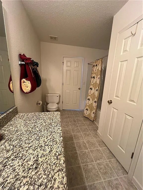 Building Photo - Earn Wealth While Leasing - Like a Homeown...