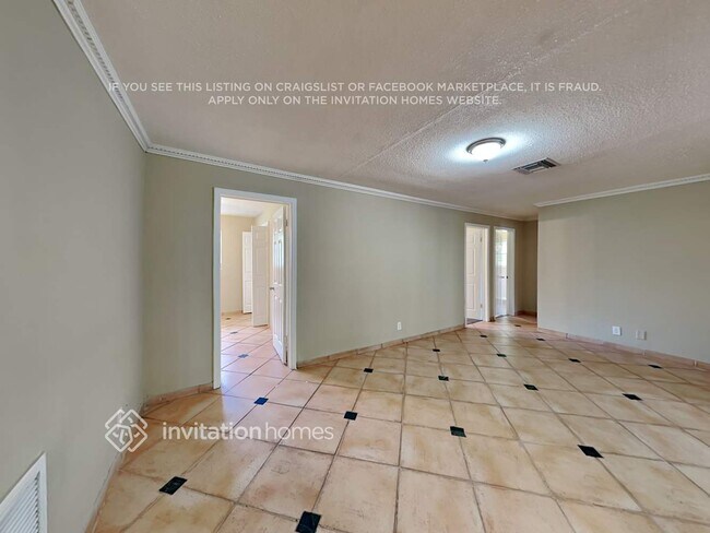 Building Photo - 4430 NW 106th Ave