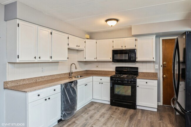 Foto del edificio - 6150 Kensington Ave