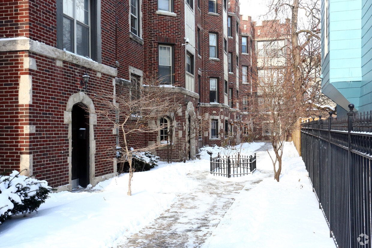 1626 W Lunt Ave - 1626-1630 W Lunt Ave