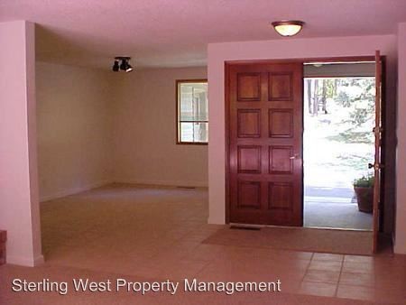 Building Photo - 1850 Upper Applegate Rd