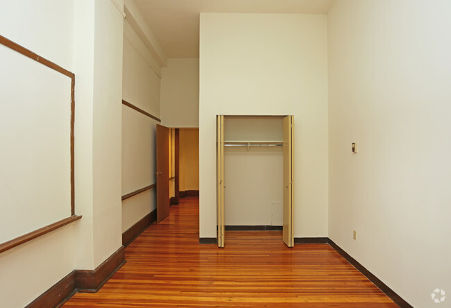 Interior Photo - G Properties at Park Place, LLC