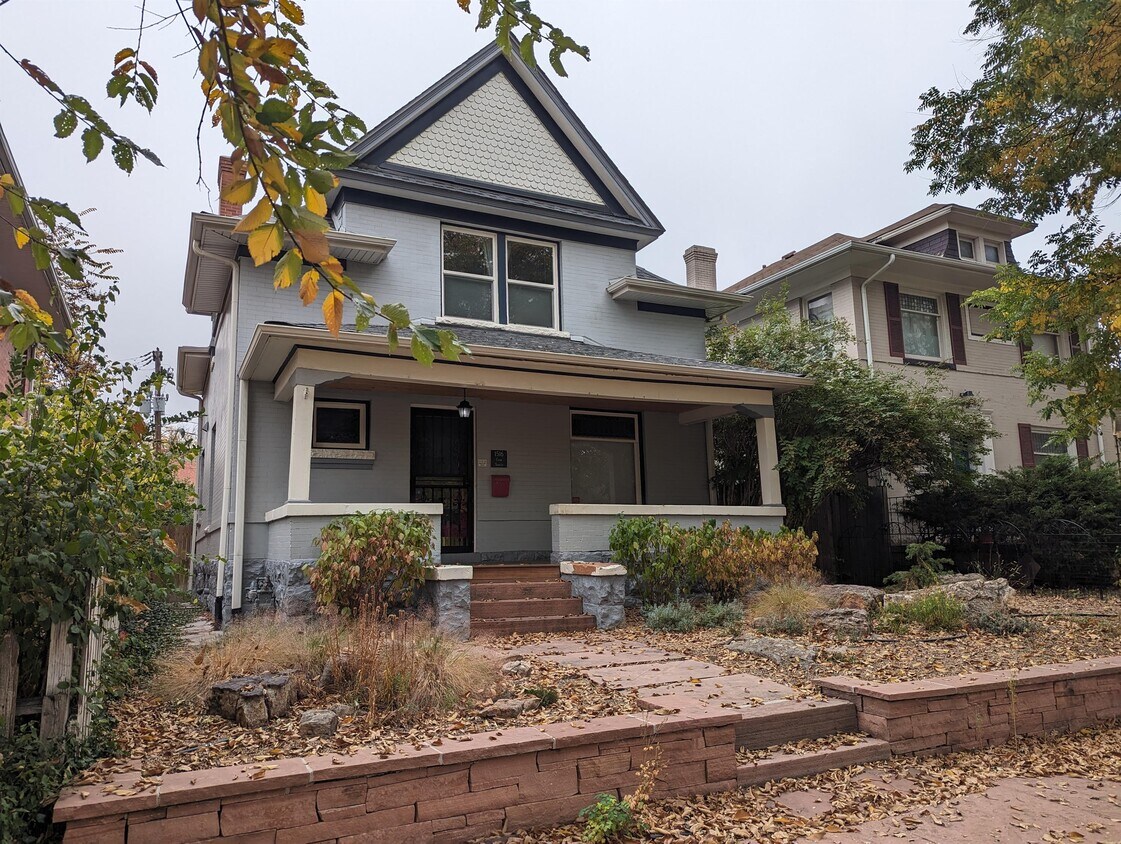 Primary Photo - 1516 Cook St