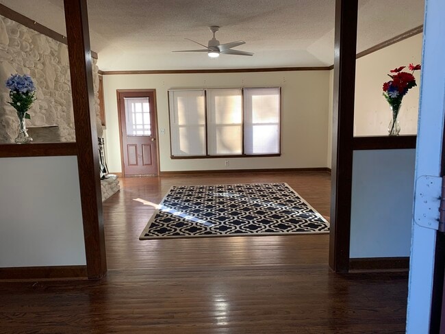 Foto del edificio - 7504 Milestone Ct