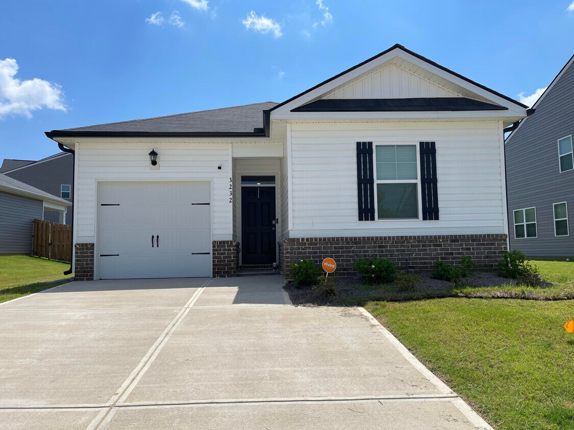 Foto principal - 3232 Colonel Ct