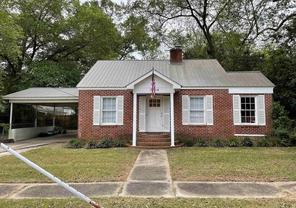 1004 Highland Ave, Dublin, GA 31021 House Rental in Dublin, GA