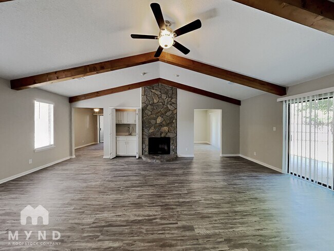 Foto del edificio - 7225 Little Fawn Pkwy