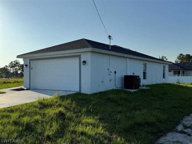 Building Photo - 2904 20th St SW