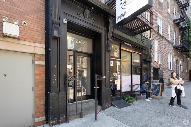 Building Photo - 502 W 167th St