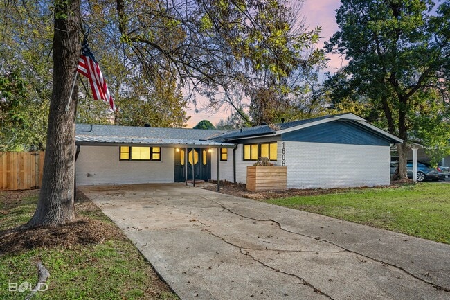 Foto del edificio - 1606 Joy Dr