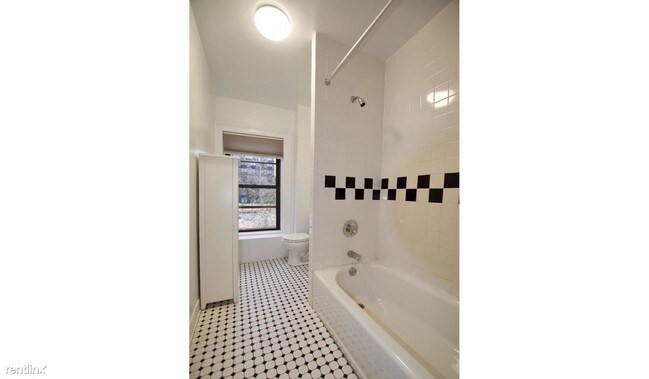 Foto del edificio - 2 br, 2 bath  - 2141 45th Ave