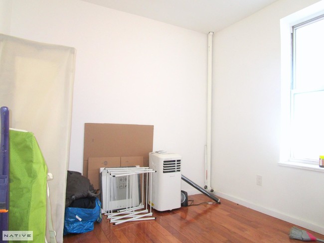 Building Photo - 407 Keap St