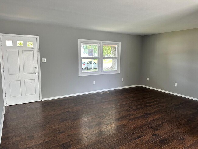 Building Photo - 22 Gaylord Cir