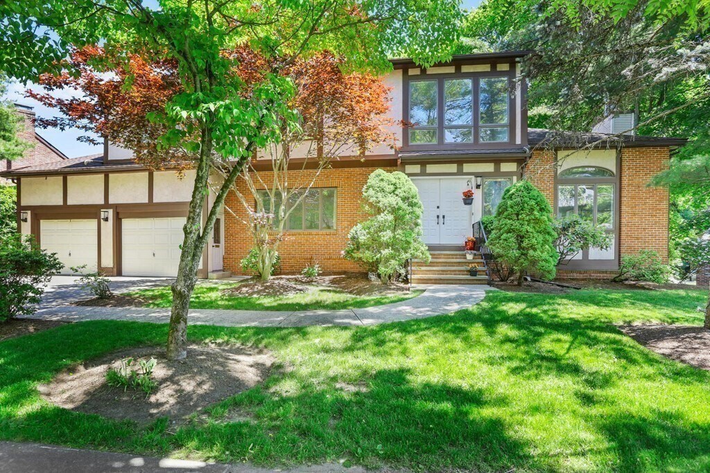 Foto principal - 36 W Boulevard Rd