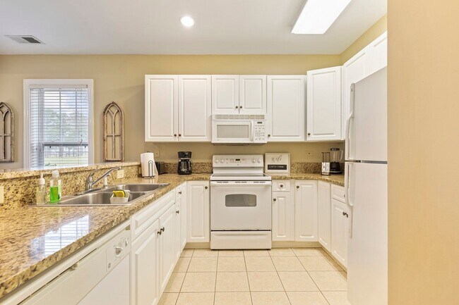 Foto del edificio - Winter Rental! Beautiful Three-Bedroom con...