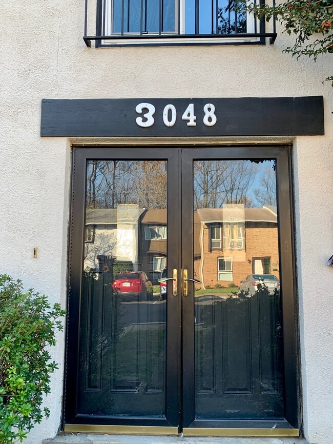 Building Photo - 3048 Mission Square Dr