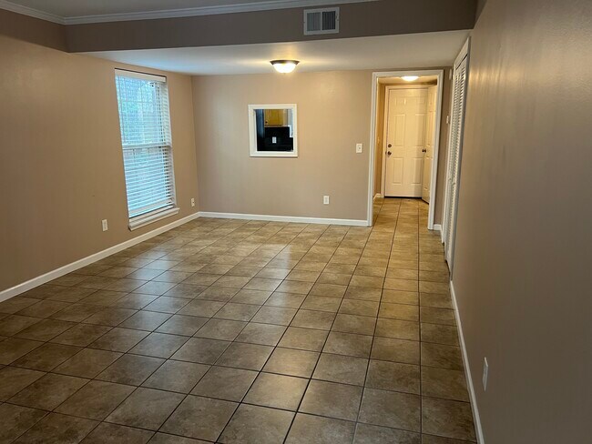 Building Photo - Walston Bridge Apartments