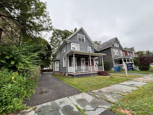 Building Photo - 59 Rowley St