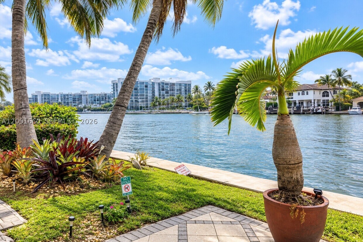 Foto del edificio - 2600 S Ocean Dr
