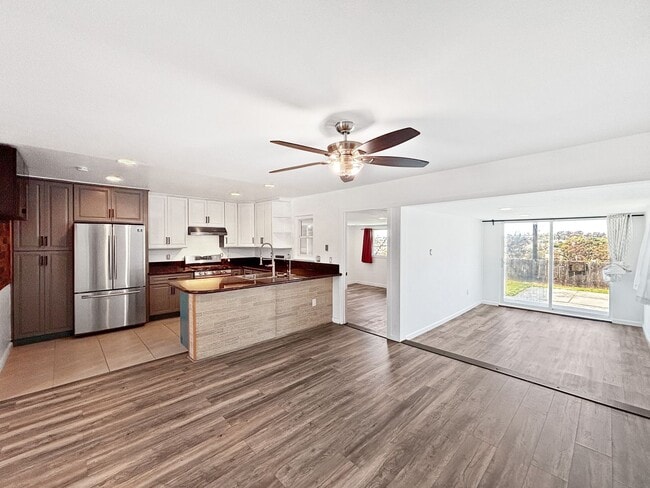 Building Photo - Contemporary 3BD/2BA House in Lemon Grove ...